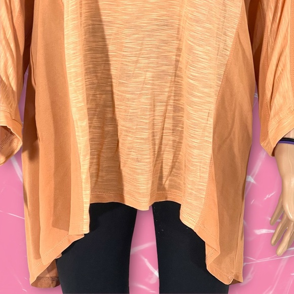 XCVI Scoop Neck Flowy Blouse Top With Sheer Back - In Peach / Orange - Picture 2 of 6